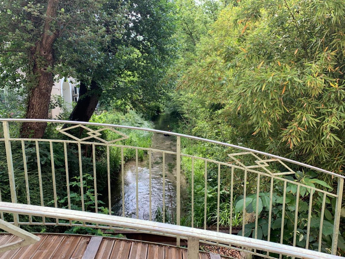 Hotel Moulin De La Roque Althen-des-Paluds Zewnętrze zdjęcie