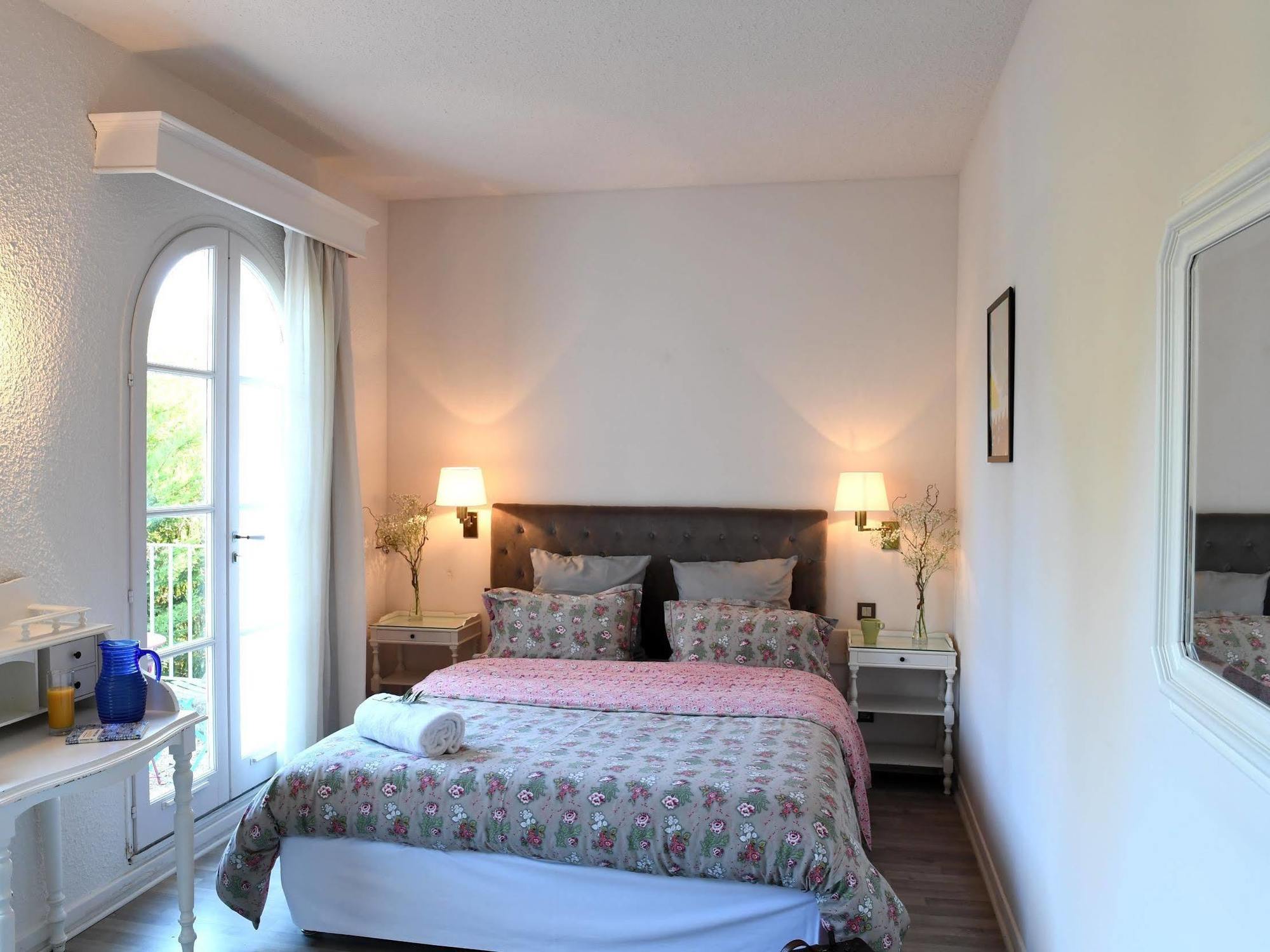 Hotel Moulin De La Roque Althen-des-Paluds Zewnętrze zdjęcie